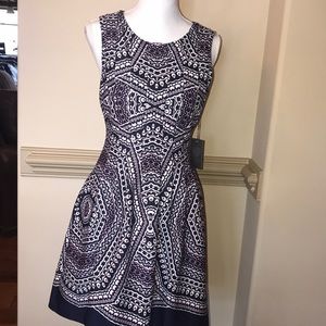 VINCE CAMUTO dress